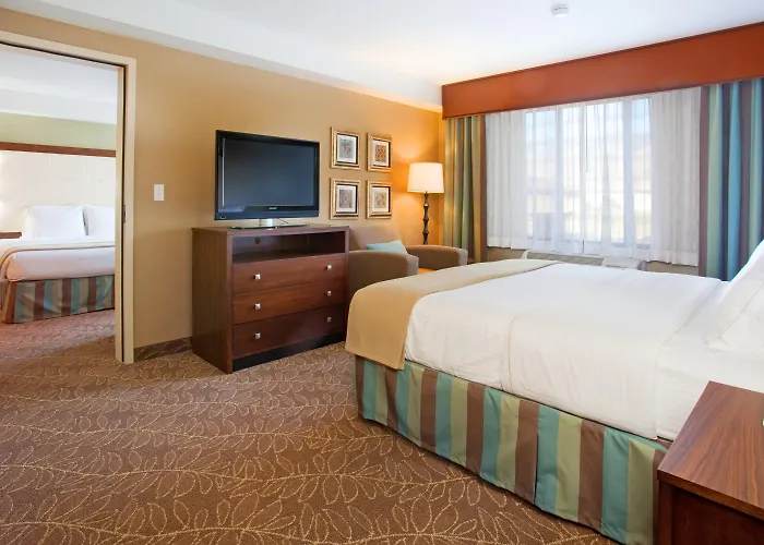 Holiday Inn Express Hotel&Suites Logan
