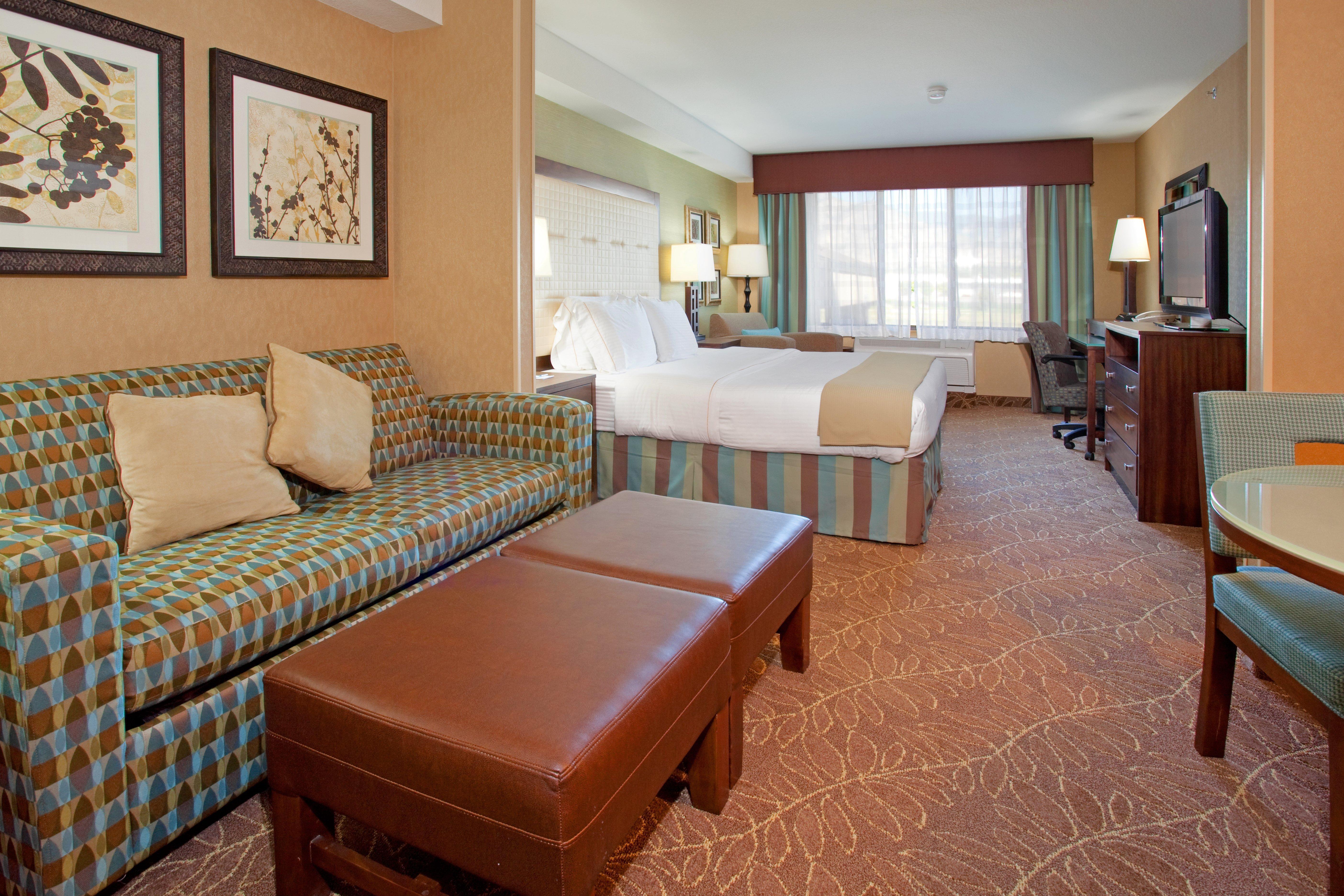 Express & By Ihg Hotel Logan
