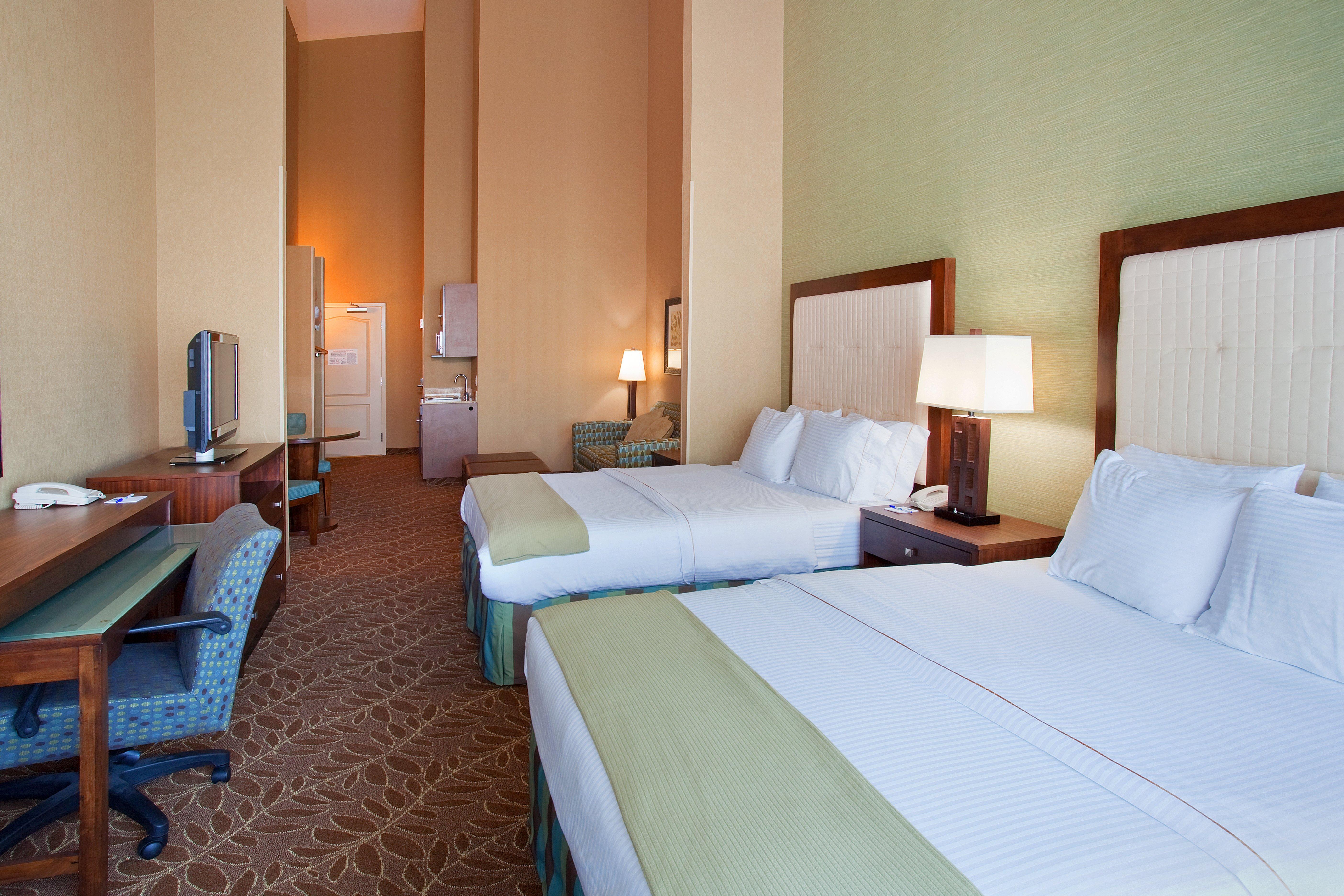 Hotel Express & By Ihg Logan