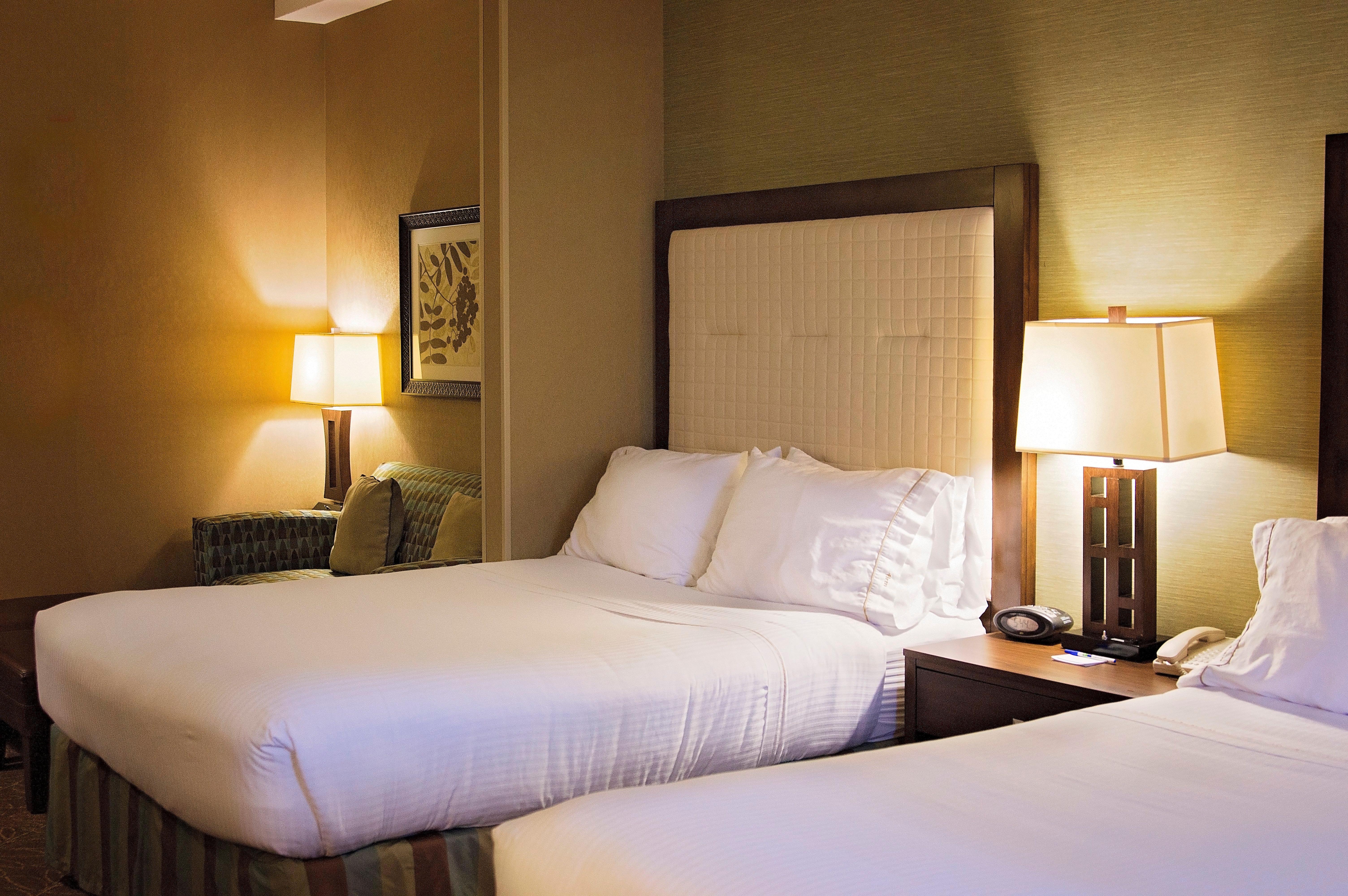 Express & By Ihg 2*