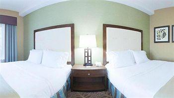 Hotel Express & By Ihg 2*
