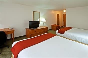 Hotel Express & By Ihg Logan