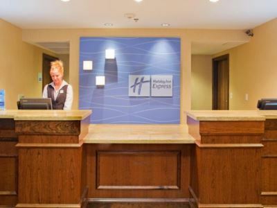 Express & By Ihg