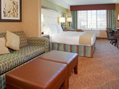 Express & By Ihg Hotel Logan