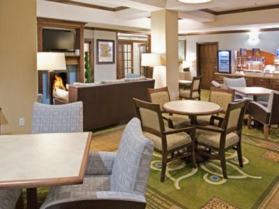 Express & By Ihg 2*