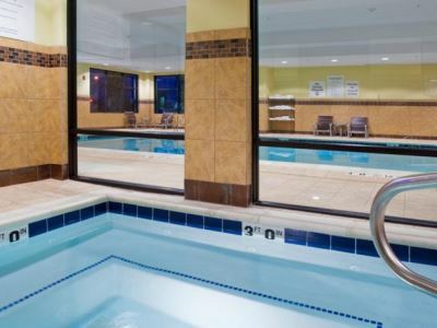 Express & By Ihg 2*